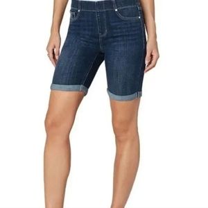 A - Liverpool Los Angeles The Bermuda 30/10